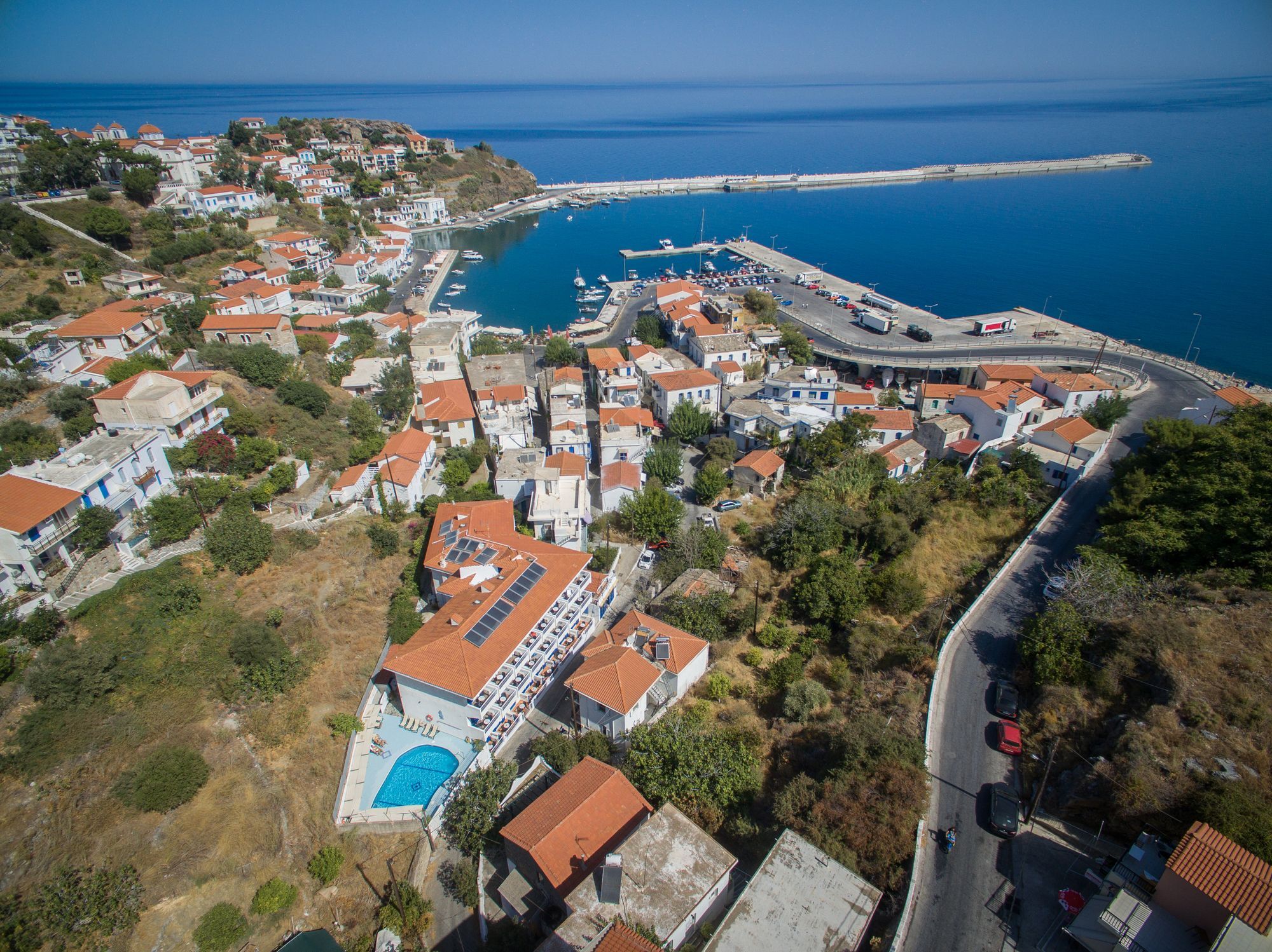 Atheras Eudilos Buitenkant foto